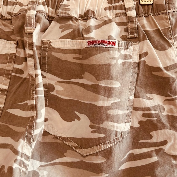 True Religion Camo Joggers - Picture 3 of 4